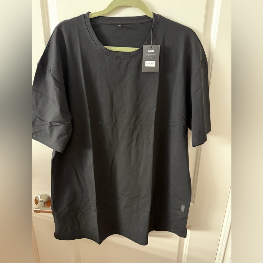 Classic Black Short Sleeve Men's Tee